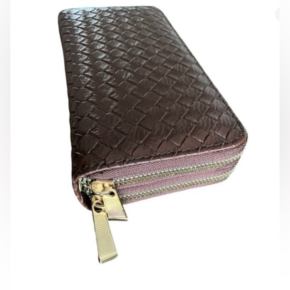 Brown Wallet Detachable Strap Handle With Clasp Double Zipper Close NWOT